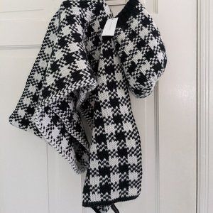 ANN TAYLOR KNIT CHECKERBOARD HAT SCARF NWT 1 SIZE